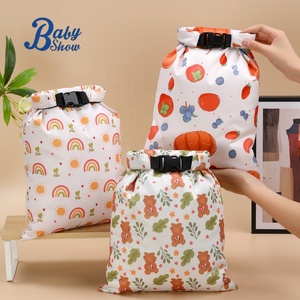 Nouveau bébé sacs <span class=keywords><strong>à</strong></span> couches 27.5*40Cm imprimé <span class=keywords><strong>sac</strong></span> humide organisateur avec Snack Clip et boucle étanche <span class=keywords><strong>sac</strong></span> humide <span class=keywords><strong>sac</strong></span> <span class=keywords><strong>à</strong></span> main pour voyage <span class=keywords><strong>à</strong></span> domicile - Product Image 1