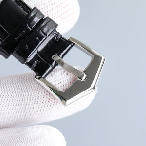 Con el movimiento 324 hecho a medida, una vez que lo tienes, no necesitarás más relojes mecánicos para hombre. - Product Image 6