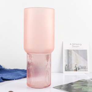 <span class=keywords><strong>Vaso</strong></span> Moderno Nordico <span class=keywords><strong>in</strong></span> Vetro Satinato con Colonna Inferiore Scanalata Trasparente per <span class=keywords><strong>Fiori</strong></span> Secchi, Decorazione per Scaffali del Soggiorno - Product Image 4