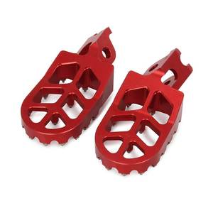 Piezas de Motocicleta CNC y Componentes Personalizados |   Triple Trees y Reposapiés Trasero |   Colores Anodizados |   Mejoras de rendimiento y estética - Product Image 2