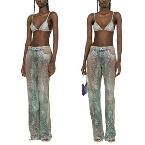 กางเกงยีนส์ทรงตรงผู้หญิงคุณภาพสูงลายมัดย้อม พร้อมตกแต่งคริสตัลลายพรางหลากสี - Product Image 2