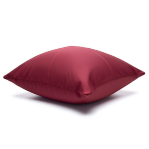 หมอนอิงกลางแจ้ง สีแดงไวน์ ผ้าโพลีเอสเตอร์ 100% ผ้าอ๊อกซ์ฟอร์ด ทรงสี่เหลี่ยม กันน้ำ ถอดซักได้ ใช้ได้ทุกฤดู - Product Image 1