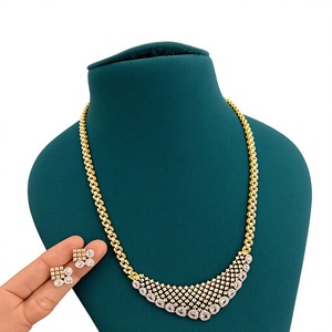 Meilleure qualité finition dorée Designer chaîne CZ collier ensemble avec boucles d'oreilles pour la collection de vêtements de mariage pour les femmes et les filles - Product Image 2