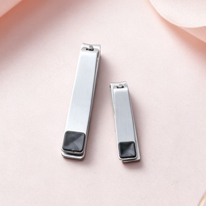 Coupe-ongles en acier inoxydable de grande taille, prêts à l'emploi et tranchants, parfaits pour les manucures et pédicures quotidiennes à domicile. - Product Image 5