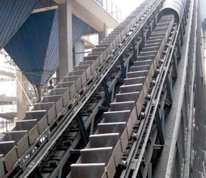 Tùy chỉnh Heavy-Duty chuỗi xô thang máy chịu nhiệt nâng vật liệu có thể điều chỉnh băng Tải nâng Loại xô thang máy - Product Image 3