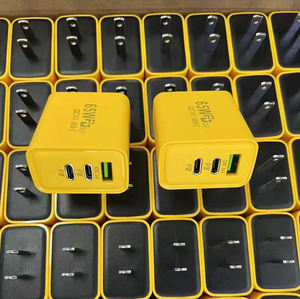 2024 yeni Model 65W PD hızlı şarj c-tipi şarj cihazı-<span class=keywords><strong>3</strong></span> USB-C port ve telefon kulaklıklı çok fonksiyonlu seyahat cihazı - Product Image 6