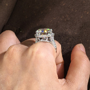 Anello con Design a Otto Cuori e Frecce, Stile Classico per Donne - Product Image 6
