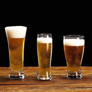 Set di Bicchieri per Birra Artigianale all'Ingrosso, Bicchieri Tulip Snifter Trasparenti, Logo Personalizzato, 350ml 500ml 550ml 570ml, Bicchieri per Pub e Bar in Stock - Product Image 1
