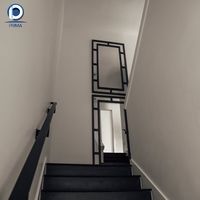 Escalier droit intérieur Prima Light Luxury en chêne foncé avec rampe à fils horizontaux pour résidence privée