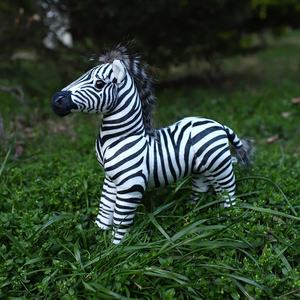 Simulaciones de felpa de cebra y jirafa realistas personalizadas, decoración de animales de tela suave para dormitorio de niños, peluches de herbívoros salvajes - Product Image 3