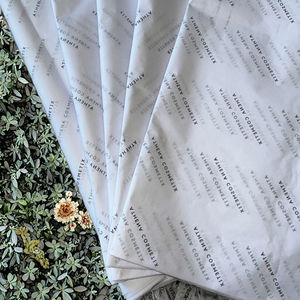 Papel de Envolver de Papel Kraft Blanco con Logotipo Personalizado de Alta Calidad, Papel de Seda Biodegradable y Reciclable, Rollo de Embalaje con Pegatinas de PE - Product Image 3