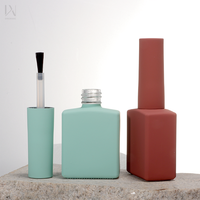 Fabricant de flacons de vernis à ongles Vente en gros 10ml Unique Rouge Gris Carré Uv Gel Vernis à ongles Bouteille avec brosse et bouchon 14ml