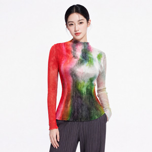 Chemisier plissé Miyake <span class=keywords><strong>pour</strong></span> femme, coupe ajustée, col montant, manches longues, imprimé abstrait artistique, haute couture, collection automne 2026, directement de l'usine - Product Image 4