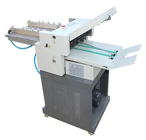 Professionelle automatische Papierfalttmaschine Industrie automatische Papierzuführung Papierfalttmaschine