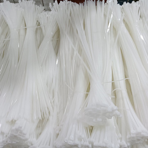 Bridas de Nylon Chbasl 3x100mm Blancas para Agrupación de Cables Industriales, Resistentes al Fuego V2, Certificadas CE, SGS, RoHS - Product Image 2