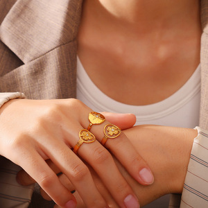 Bague ouverte en or avec motif floral et sertissage à griffes de diamants, bijou unisexe, cadeau - Product Image 4