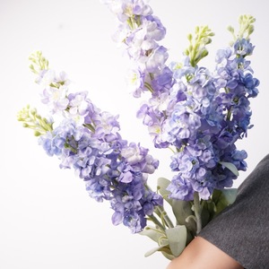 Decoración de Boda y Hogar de Alta Calidad: Flor Artificial de Narciso Delphinium Violeta Individual Hidratante con Hilo Plástico - Product Image 4