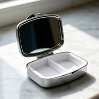 Miroir cosmétique pliable double face personnalisable en métal chromé avec séparateur de poudre et plateau pour correcteur, logo personnalisé 1x