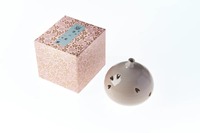 Meilleure vente Brûleur d'encens en céramique japonaise avec support Sakura Cherry Blossom design Boîte en papier Marque d'emballage Vente en gros