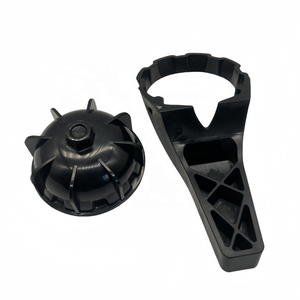 Para <span class=keywords><strong>mercedes</strong></span>-benz <span class=keywords><strong>AMG</strong></span> C63 E63 S63 S65 G63 GT 2014 2019 tapa de cubo de rueda llave Herramienta de extracción tapacubos cubierta de rueda - Product Image 1