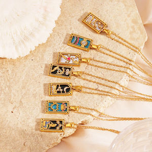 Kleurrijke Vierkante Mystieke Tarotkaart Ketting Vergulde Emaille Micro Zirkoon Amulet Hanger Met Star Moon Sun Design - Product Image 5