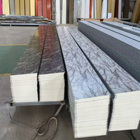 Panneaux sandwich isolants thermiques en polyuréthane PU pour revêtement mural extérieur et toiture de maison, prix usine
