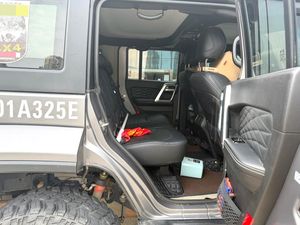 รถ SUV BAIC BJ40 ปี <span class=keywords><strong>2021</strong></span> 2.0T 8AT พวงมาลัยซ้าย ขับเคลื่อน 4 ล้อ ระบบล็อคสามจุด 37  รุ่นใช้งานแล้ว จำกัดการใช้งานสำหรับออฟโรด °   รถยนต์มือสองที่เชื่อถือได้ ระยะห่างจากพื้น 220 มม. - Product Image 5