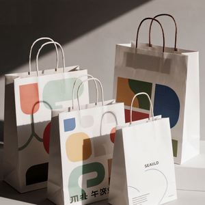 เดอะแคท ดีไซน์นิ่ง ผลิตถุงกระดาษก้นกว้างแบบมีหูหิ้วตามสั่ง - Product Image 1