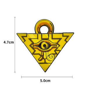 หมุดสัญลักษณ์โลหะสำหรับตกแต่งกระเป๋าเป้สะพายหลังผ้าดีไซน์ใหม่5ซม. คุณภาพสูงเกม yugi-Oh ทองสหัสวรรษ - Product Image 6