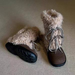 Botas de Nieve de Moda Otoño Invierno 2025, Botas de Mujer con Suela Gruesa, Forro Polar Grueso y Cálido, Parte Superior de PVC de Cilindro Medio, Estilo Mao Mao - Product Image 2