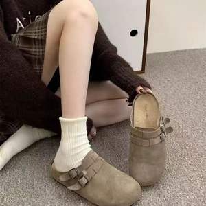 Penjualan Terbaik di Eropa sandal kulit PU bakiak sapi Suede bulu sol gabus dukungan lengkungan saham wanita kustom sepatu Mule - Product Image 4