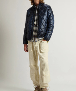 Chaqueta <span class=keywords><strong>de</strong></span> nailon acolchada teñida <span class=keywords><strong>de</strong></span> hilo con cremallera ajustada para <span class=keywords><strong>hombre</strong></span> con logotipo personalizado <span class=keywords><strong>de</strong></span> fábrica acolchada con chaqueta cálida <span class=keywords><strong>PrimaLoft</strong></span> para <span class=keywords><strong>hombre</strong></span> - Product Image 2
