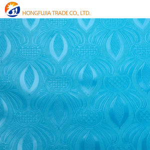 Prix de gros, remise sur les articles personnalisés, 110 g/m², 100 % polyester, anti-boulochage, robe batik, Bazan gaufré effet flash, Guinée - Product Image 3