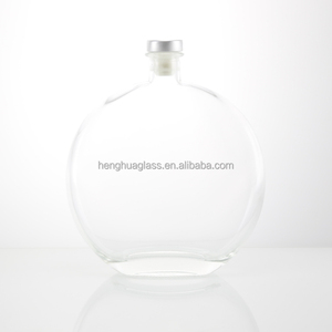 Bouteille en <span class=keywords><strong>verre</strong></span> plat et rond pour huile d'olive, liqueur, spiritueux, whisky, brandy, vodka, alcool, avec bouchon, <span class=keywords><strong>50cl</strong></span>, 500ml, 16oz - Vente chaude - Product Image 3