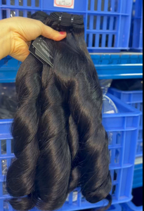 Extensions de cheveux humains bruts bouclés Bonce, ondulés naturels cambodgiens, vente en gros, fournisseurs de cheveux vierges bruts vietnamiens et birmans bouclés - Product Image 2