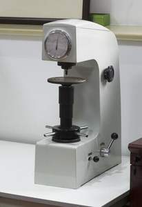 Durómetro Rockwell <span class=keywords><strong>de</strong></span> Carga Manual, Sin <span class=keywords><strong>Electricidad</strong></span>, <span class=keywords><strong>Precio</strong></span> Económico - Product Image 2