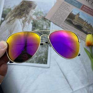 Gafas de Sol Unisex Vintage Dot <span class=keywords><strong>Pilot</strong></span> Modelo 3026 Hechas en China, Logotipo Personalizado, Cómodas, UV400, Montura Ovalada Completa, para Exteriores, Adultos - Product Image 4