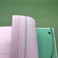 Carnet de budget A5 à spirale avec autocollants, design multicolore, pour la planification sur 12 mois, papier 100 g/m², idéal pour la vente en gros