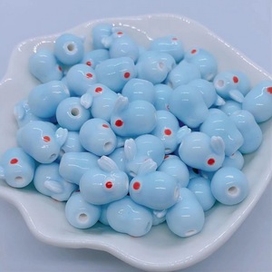 Venta al por mayor conejito DIY accesorios Jade conejo cerámica cuentas con agujero cuentas sueltas para joyería hecha a mano collar pulsera fabricación - Product Image 2