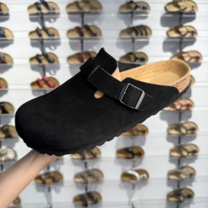 <span class=keywords><strong>Mules</strong></span> à enfiler style vintage en suède avec semelle en liège, pour hommes et femmes, vente en gros, logo personnalisé, chaussures d'intérieur, nouveauté - Product Image 1