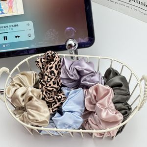 19mm Wholesale Custom Large 100% Mulberry Silk Satin Scrunchy <strong>Hair</strong> Band <strong>Ties</strong> Scrunchie Sets Holder Silk Scrunchies - Product Image 3