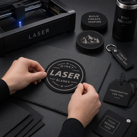 Feuille de similicuir laserable noir à argent avec support en mousse grise et adhésif activé par la chaleur, feuille vierge en similicuir PU pour laser
