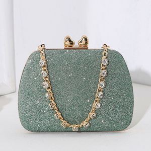Nouveaute Chaussures de mariage vertes a talons hauts de luxe avec sac a main et pochette de soiree assortis ornes de strass et - Product Image 1