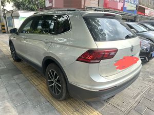 Volkswagen Tiguan L 2017 330TSI 1.8T 2WD Automático LHD SUV Usado, Ahorro de Combustible, Duradero, Ideal para Viajes Familiares en África y Transporte de Carga - Product Image 6