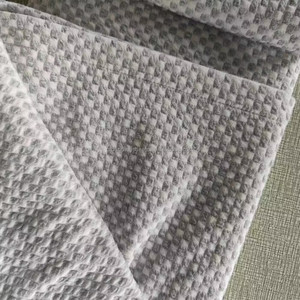 शुद्ध चांदी के धागे के साथ कम्बल-बेहतर नींद और ऊर्जा के लिए चांदी के कपास कंबल-इसमें ग्राउंडिंग केबल शामिल है। - Product Image 6