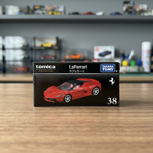 Voiture miniature Tomica LaFerrari 1:43, modèle premium 38 - Product Image 2