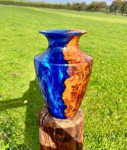 โซลูชั่นการจัดสวนทั้งในร่มและกลางแจ้งที่ทันสมัยและใช้งานได้จริง งานฝีมือเรซิ่น กระถางเรซิ่นและไม้สำหรับปลูกต้นไม้ ผสมผสานเรซิ่น - Product Image 3