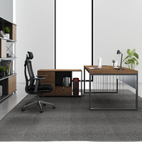 Bureau de direction moderne et simple de style chinois, en forme de L, avec chaise de bureau pour patron, idéal pour un ordinateur.
