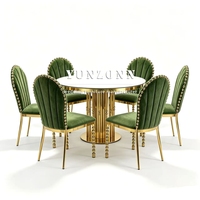 Chaise d'événement de luxe en velours vert avec dossier coquille et accents dorés en acier inoxydable pour mariage, banquet, location, hôtel, vente en gros d'usine