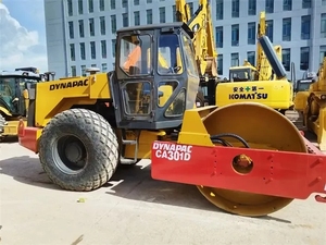 Compacteur routier lourd d'occasion à tambour vibrant simple DYNAPAC CA301D pour la construction d'autoroutes en asphalte - Product Image 5